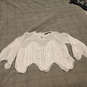 Chic White Lace Wave Blouse Size M! New Without Tags!